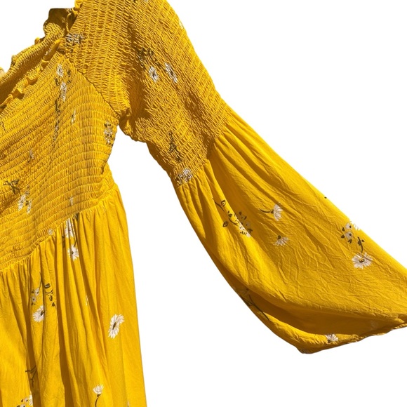 Torrid Challis Off The Shoulder Smocked Babydoll Top Yellow Womens Plus Size 2X - Picture 5 of 10